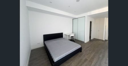 Stylish Studio Apartment in the Heart of Burwood - Photo 5