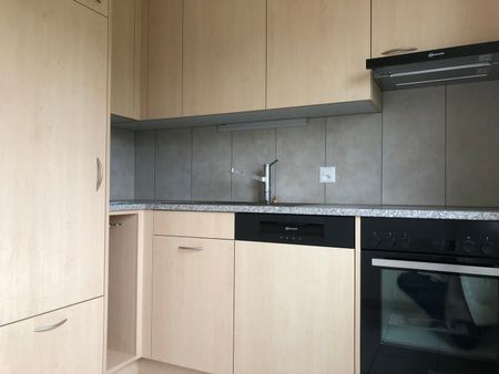 Helle 3-Zimmer-Wohnung mit Balkon und Panoramablick in Pieterlen - Foto 2