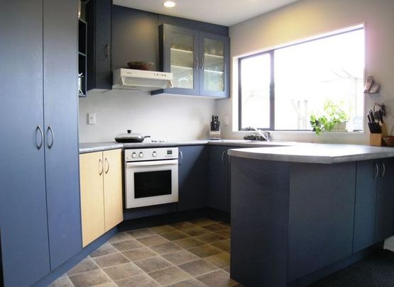 ELLERSLIE - 3 Bedroom House in a good location - Photo 1