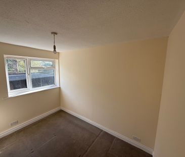 One Bedroom Apartment to Rent in Guildford - Photo 2