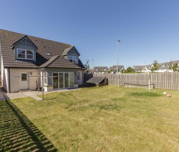 4 bedroom detached house to rent - Photo 5