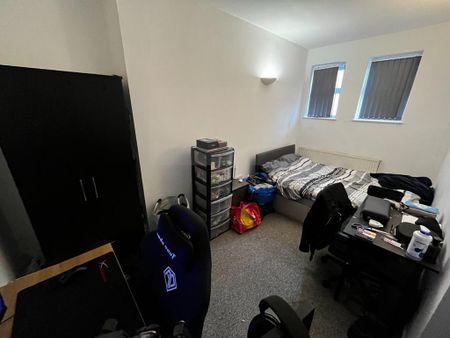 2 bedroom apartment to rent - Photo 3