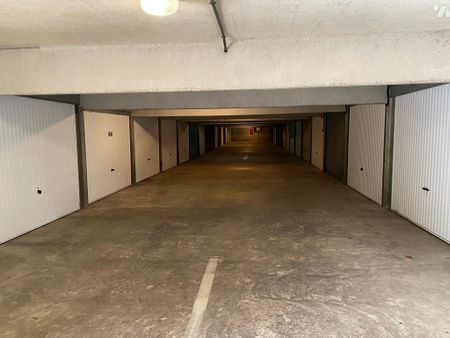 CAEN RUE CHATEAUBRIAND APPARTEMENT F2 53 M² AVEC CAVE ET GARAGE - Photo 5