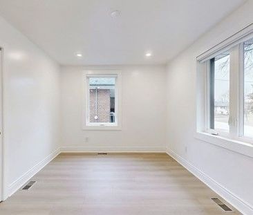 For Lease - 19 Hawthorne Road Unit# Main, Toronto, Ontario - Photo 1