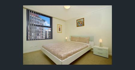 Furnished Apartment in Broadway - 1 Bedroom Plus Study - Photo 3