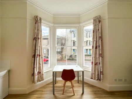 Bateman Street, Cambridge - Photo 5