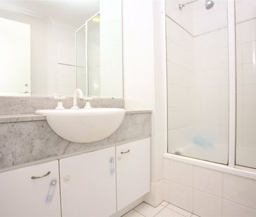 80/632 St Kilda Road - Photo 6