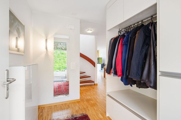 APPARTEMENT DE 3 PIÈCES À ADLIGENSWIL (LU), MEUBLÉ, TEMPORAIRE - Photo 1