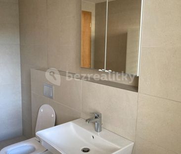 Pronájem bytu 1+kk • 34 m² bez realitkyŠenácká, Praha - Hodkovičky - Photo 4