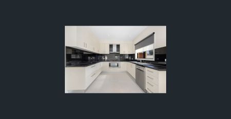 5 Manta Court, Werribee, Vic 3030 - Photo 3