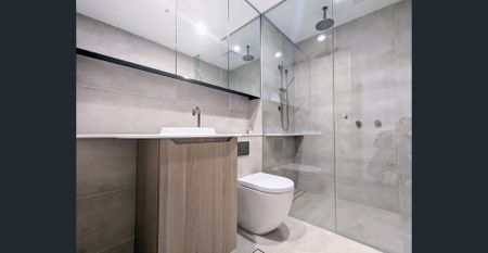 Luxury Living Meets Everyday Convenience - Photo 2