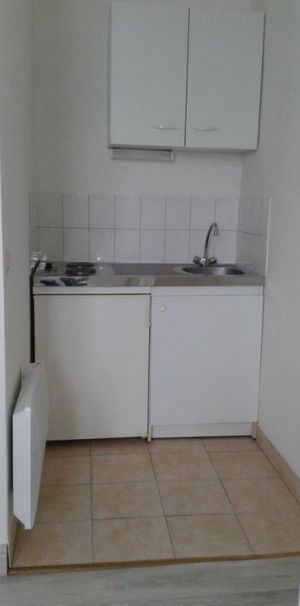 Location Appartement 1 pièce 22m² ST PIERRE DES CORPS 37700 - Photo 1