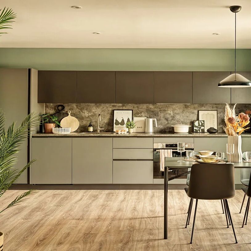 New Acres, Wandsworth, SW18 - Photo 1