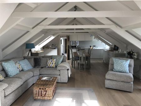 Hillfield Village, Hillfield, Dartmouth - Photo 2