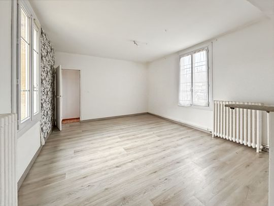 House - Photo 1