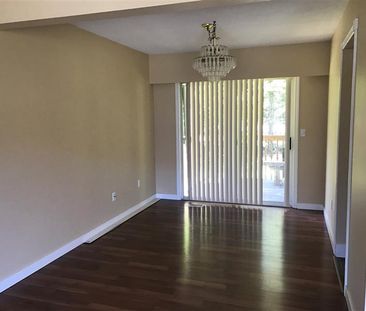 5 Bedroom Home next to Fishtrap Creek! - Photo 1