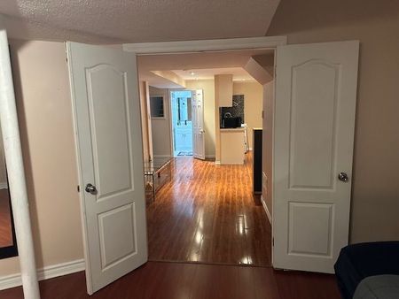 For Lease - 8 Sirius Crescent, Toronto, Ontario - Photo 2