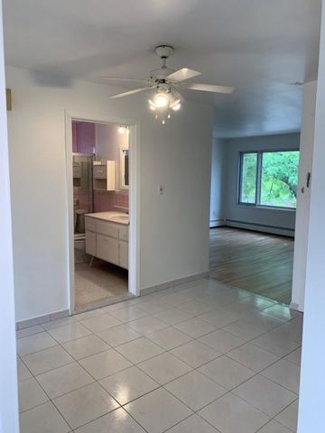 2128 Rue Champdoré, H1Z 1E9, H1Z 1E9, Montréal - Photo 4