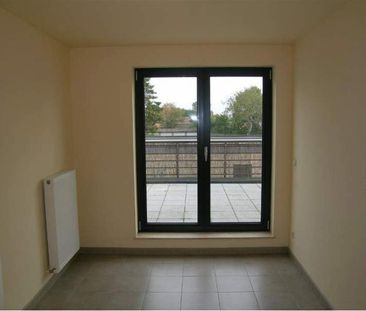 Een appartement op de 1ste verdieping met 2 slaapkamers, terras en ... - Foto 3