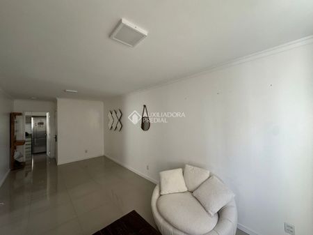 Apartamento com 2 quartos e 69m² para alugar em Jardim Europa, Porto Alegre. - Photo 4