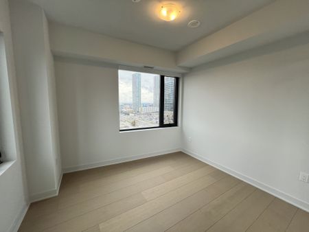 For Lease - 2920 Highway 7 Road Unit# 1411, Vaughan, Ontario - Photo 3