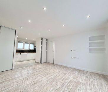 Location Appartement 2 pièces 47m² TOURCOING 59200 - Photo 3