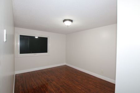 For Lease - 3 Gatsby Square, Brampton, Ontario - Photo 5