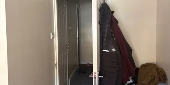 Room in a Shared House, William St, E10 - Photo 3