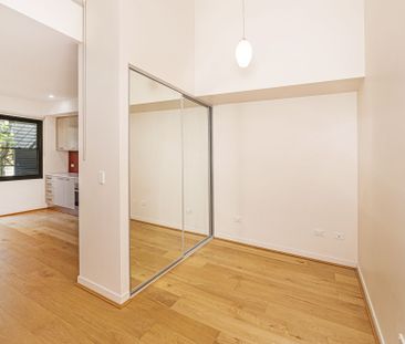 STUDIO APARTMENT IN THE HEART OF KINGSFORD | Unfurnished - Photo 6