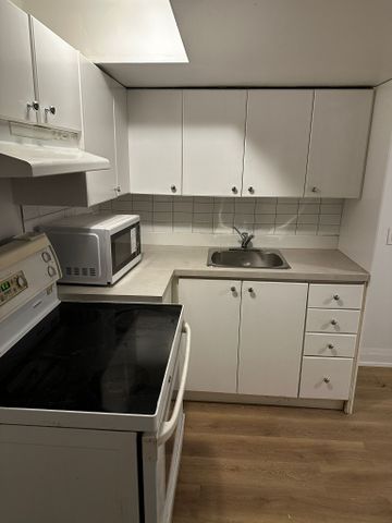 For Lease - 35 Almore Avenue Unit# Basement, Toronto, Ontario - Photo 3