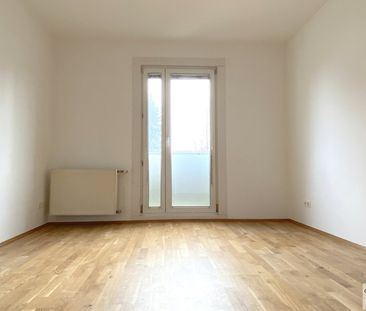 Zentrale 2,5 Zimmer Wohnung mit gutem Grundriss - Foto 2