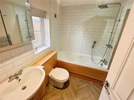 3 bedroom semi-detached house to rent - Photo 5