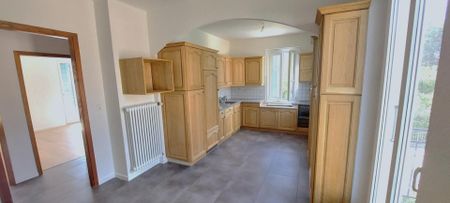 Charming renovated 2.5-room apartment on the 2nd floor in Pont-de-la-Morge (Sion) - Photo 5