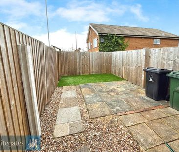 2 bedroom terraced house to rent - Photo 6