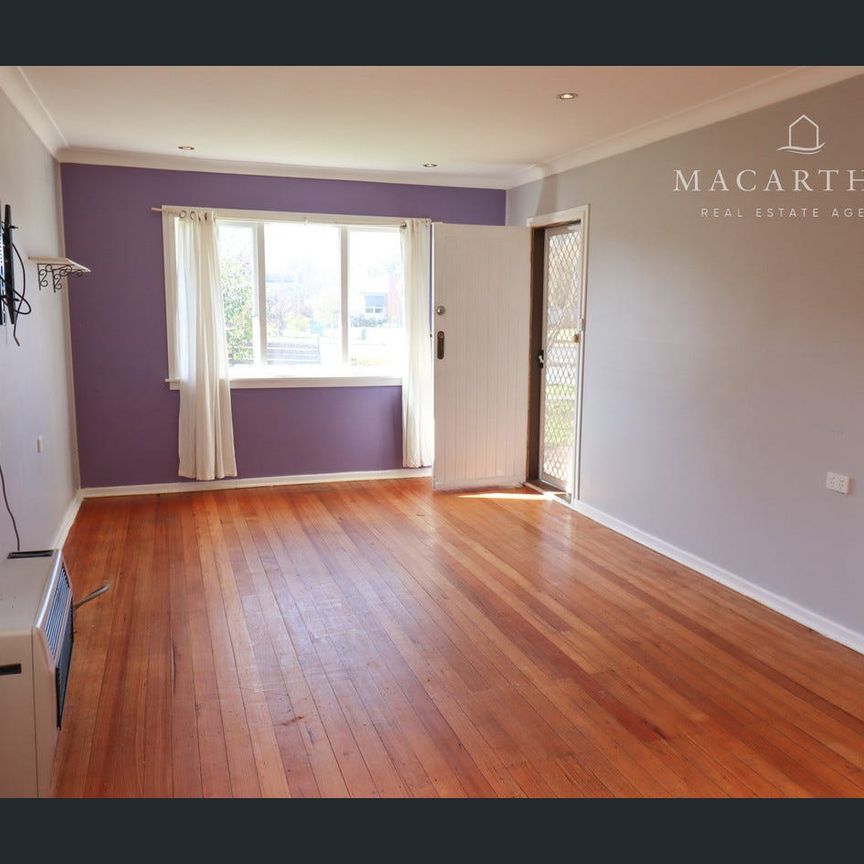 Spacious Family Home - Photo 1