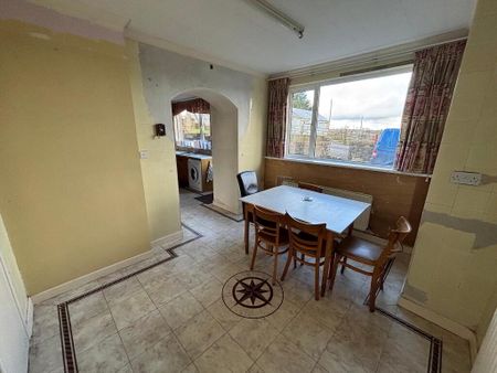 117 Hillsborough Road, Dromore, BT25 1QW - Photo 3