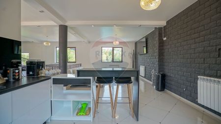 COMISION 0%! VILA 9 CAMERE CU BAI PROPRII,LIVING SI BUCAT... - Photo 4