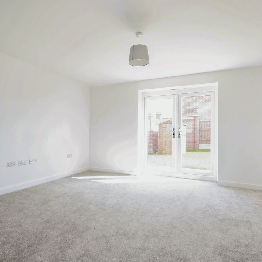 3 bedroom house to rent Marram Crescent, Harpole, Northampton, NN7 - Photo 1