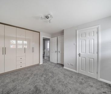 3 bedroom semi-detached house to rent - Photo 4