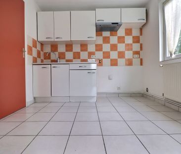 Location Maison 2 pièces 28m² CLERMONT FERRAND 63100 - Photo 1