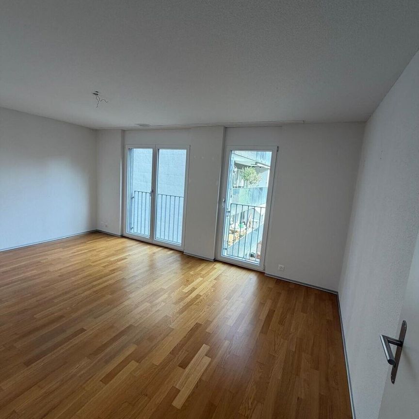Modern Living in Ittigen - Photo 1