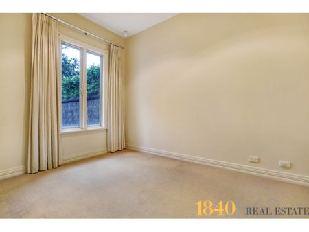 Luxurious and Ideally Located - Photo 3