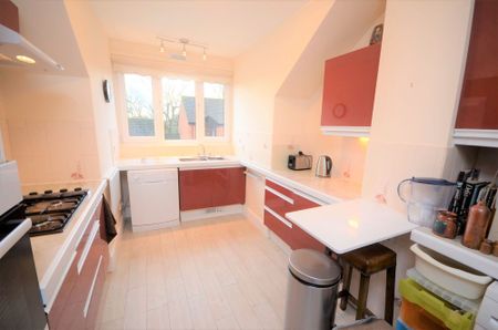 2 bedroom flat to rent - Photo 4