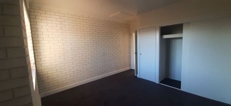 Spacious 2-Bedroom Apartment with Balcony Views - Close to Bradfordville Shops - Photo 3