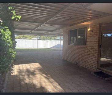 🏡 For Rent – 4 Erica Street, Coodanup WA 6210 - Photo 6