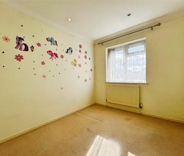 3 bedroom detached house to rent - Photo 2