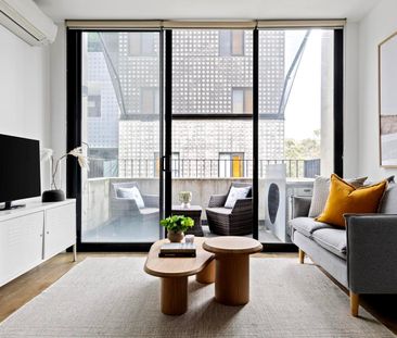 High on style, low on maintenance in prime city-fringe development - Photo 1