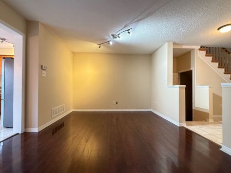 For Lease - 5640 Stella Lane, Burlington, Ontario - Photo 3