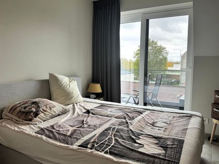 instapklaar en lichtrijk appartement met twee slaapkamers en grote zolder in Zwevegem - Photo 5