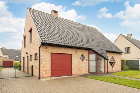 Rustig gelegen woning met 5 slaapkamers en 2 garages - Photo 3